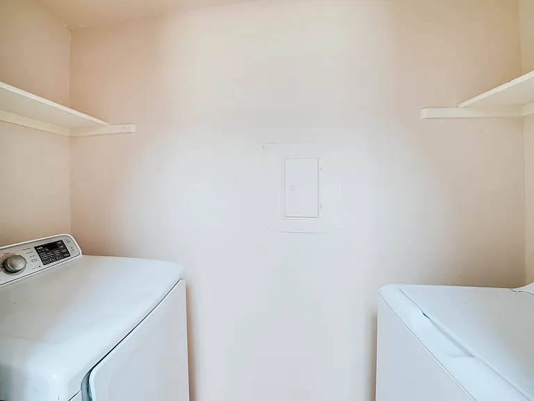 3550 Country Square Dr #409 — Photo 10
