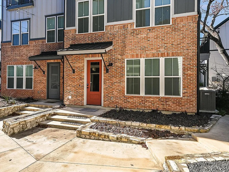 3809 Valley View Rd #7
