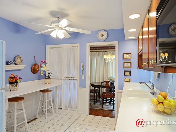 Kitchen / Breakfast Room