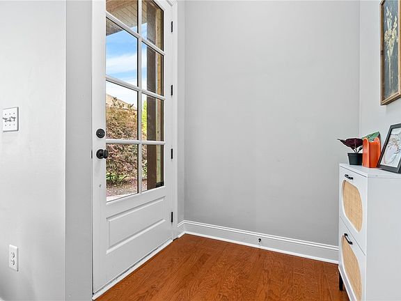 5th image of 2674 Canal Ct