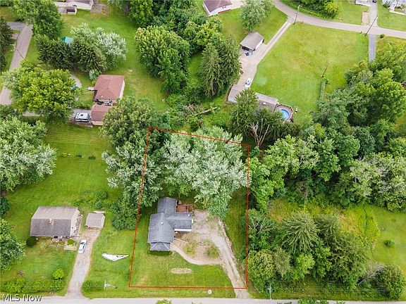 2nd image of 5852 Fairlawn Ave