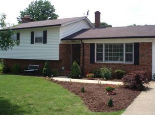 124 10th Ave SE, Conover, NC 28613