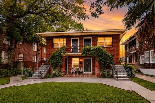 2725 Herschel St Photo 1
