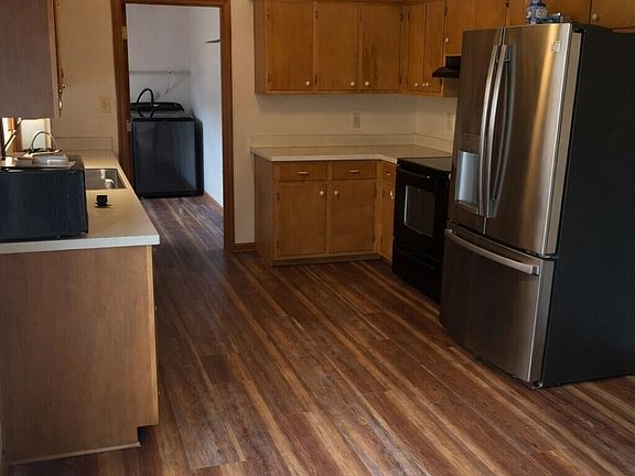 4th image of 1011 Consolidated Road