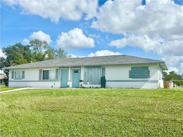 133/135 Gordon Ave S, Lehigh Acres, FL 33973