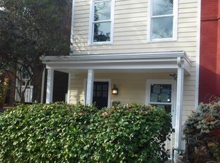 229 10th St SE, Washington, DC 20003