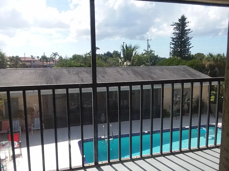 4816 Palm Tree Dr #4 — Photo 6