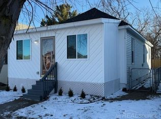1416 Kearney St, Port Huron, MI