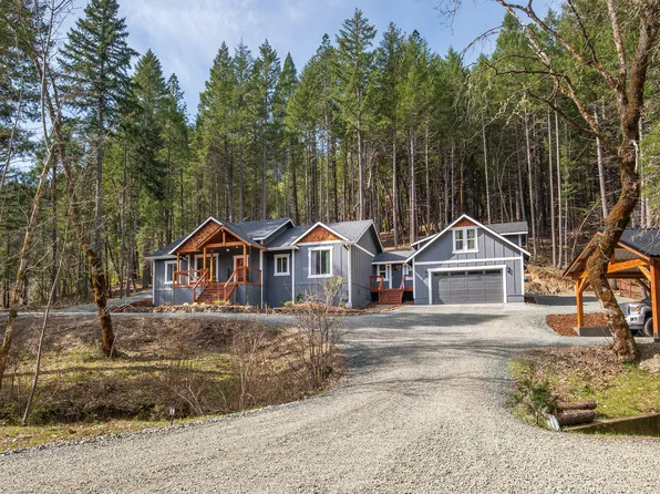 322 Round Prairie Rd, Wilderville, OR 97543