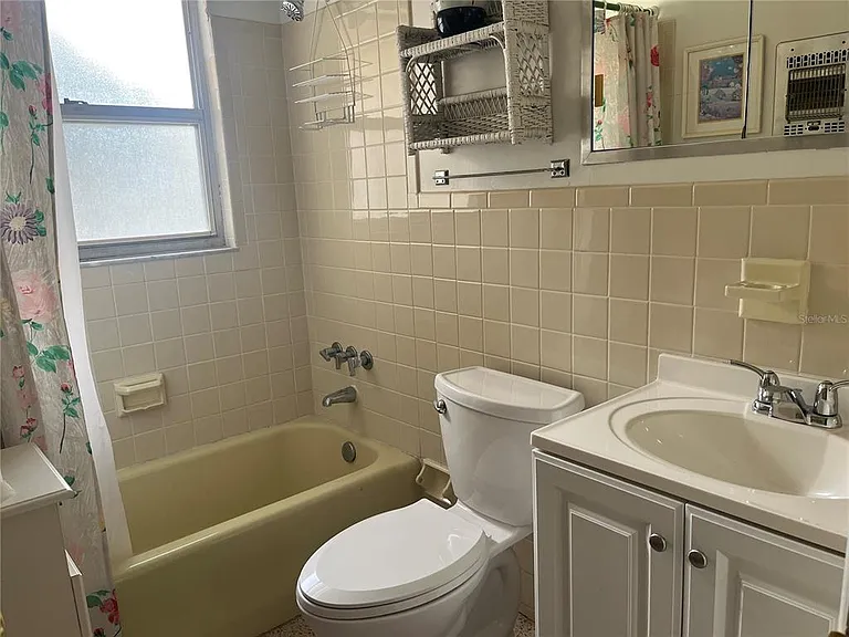 505 Granada Ave — Photo 15