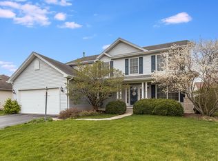 303 Thames Dr, Shorewood, IL 60404