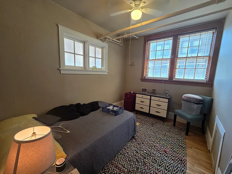 2537 N Downer Ave #14 — Photo 4