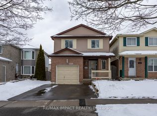 820 Bennett Cres, Oshawa, ON L1K 1V4