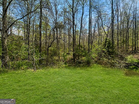 2nd image of 4 Gooseneck Rd