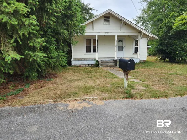 307 Scott St, Brewton, AL 36426