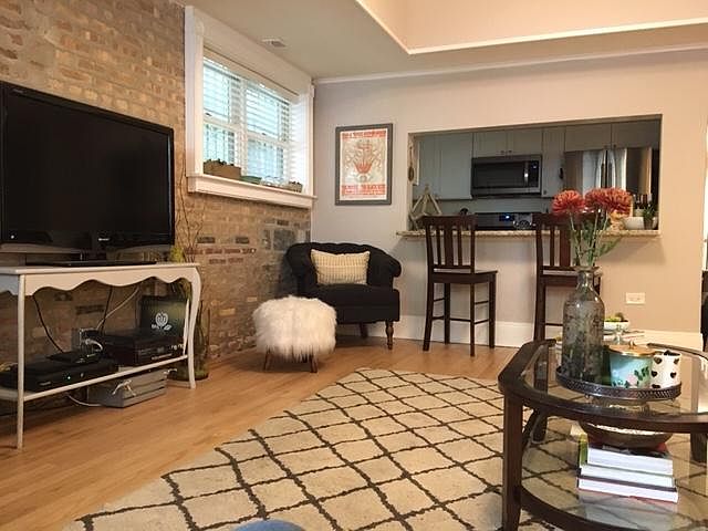 1st image of 1844 N Lincoln Ave