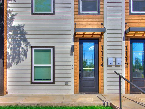 1114 N Douglas Ave Photo 1