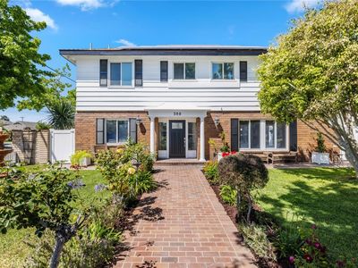 300 Robinhood Ln, Costa Mesa, CA, 92627