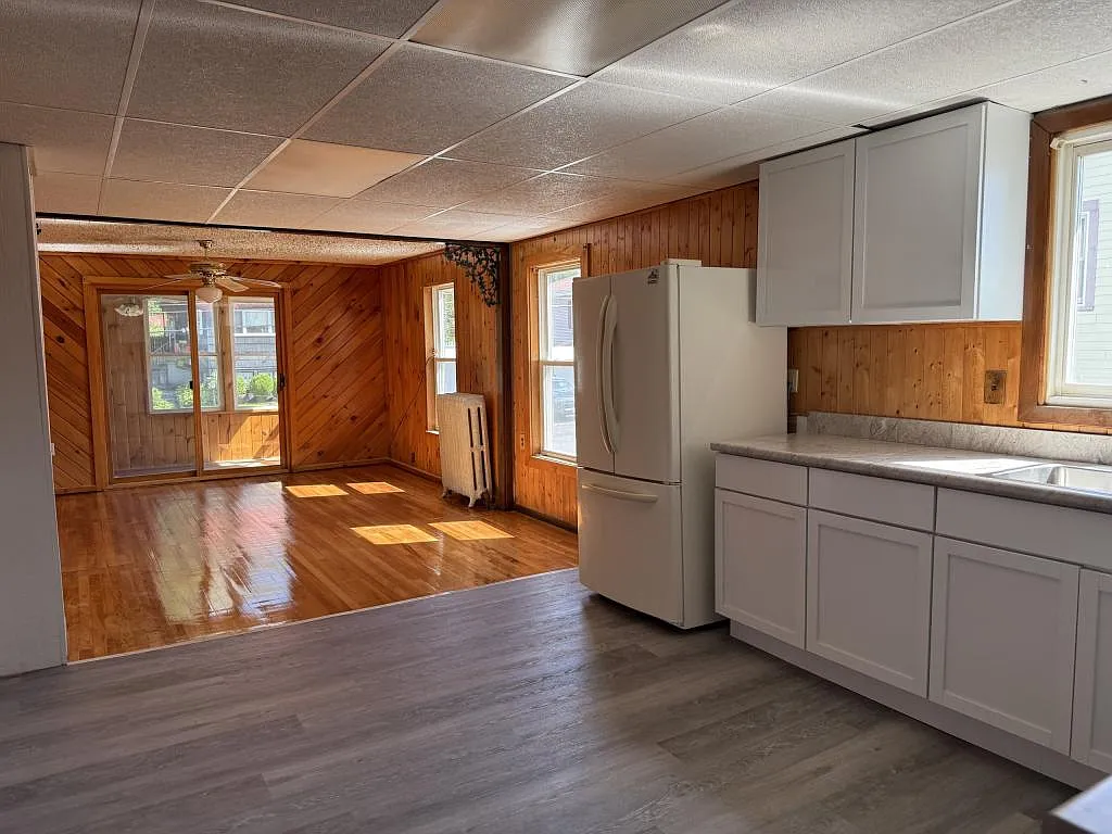 437 Willard St — Photo 3