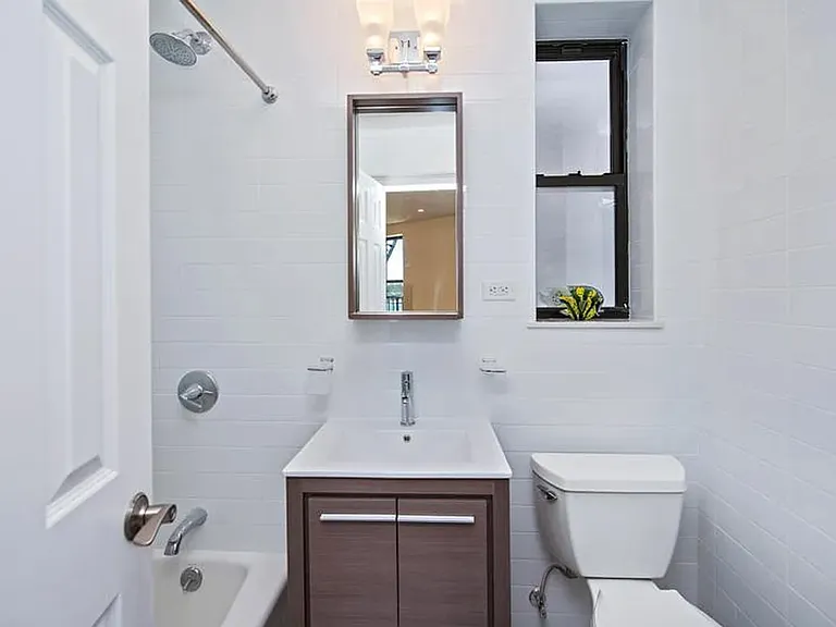 750 Riverside Dr #2D — Photo 8