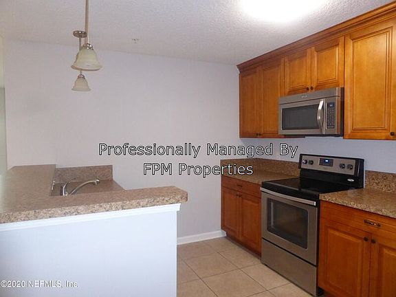 3rd image of 3303 Tapered Bill Dr APT 9
