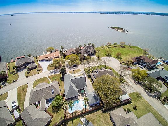 4th image of 7198 Kingston Cove Ln