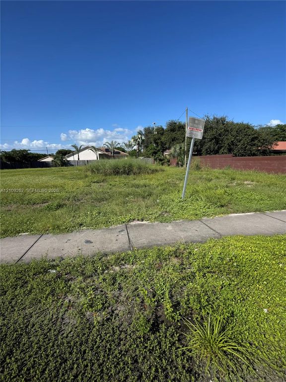 0 NW 14th St, photo 3