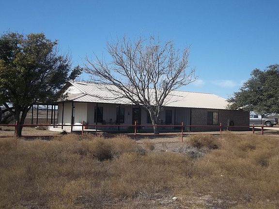 3rd image of 2931 County Road 414