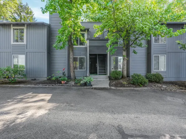 650 SW Meadow Dr APT 218, Beaverton, OR 97006