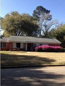 1st image of 909 Parkwood Dr