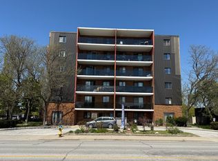 483 Christina St N, Sarnia, ON N7T 5W3