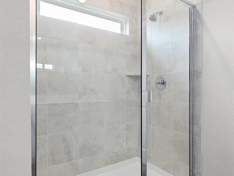 209 Golden Plains Pkwy — Photo 11