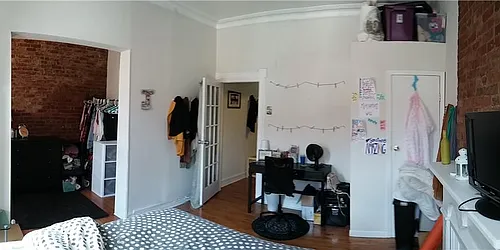 Rented by R New York