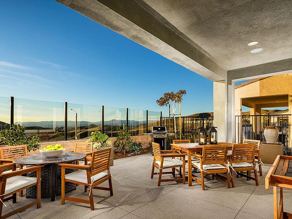 Sola At Skyline Plan 4 Model Home Outdoor Room