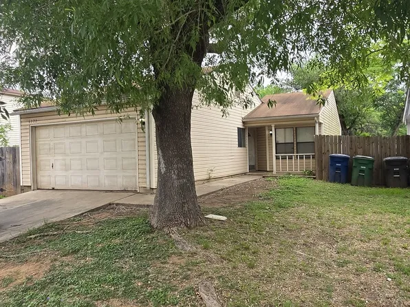 6371 VILLAGE CLB, San Antonio, TX 78250