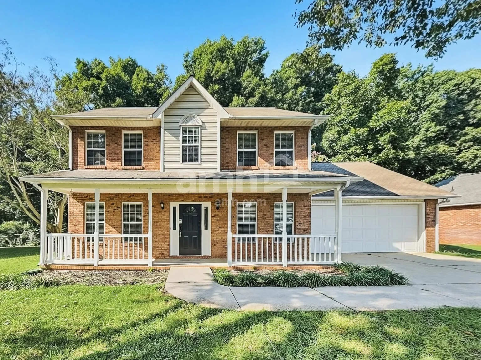 3 bed, 2.5 bath, 1734 sqft, $2,255 — Photo 1