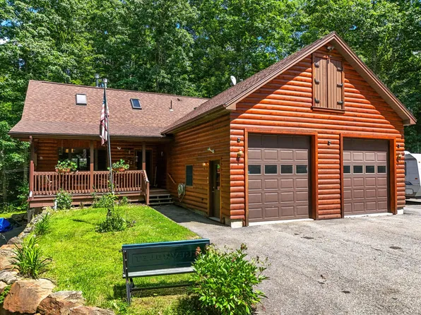 1055 Camden Road, Hope, ME 04847