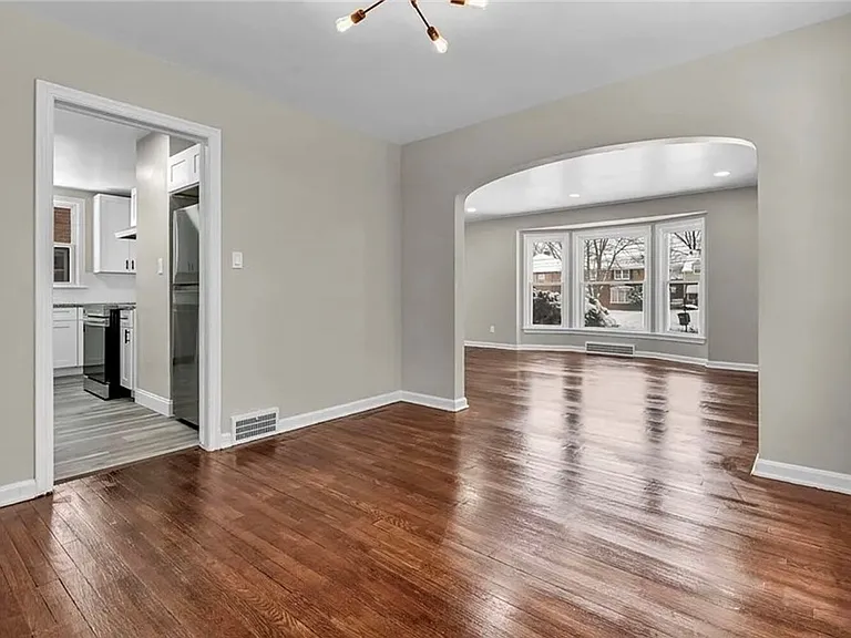 13614 Cedar Rd #DOWN — Photo 5