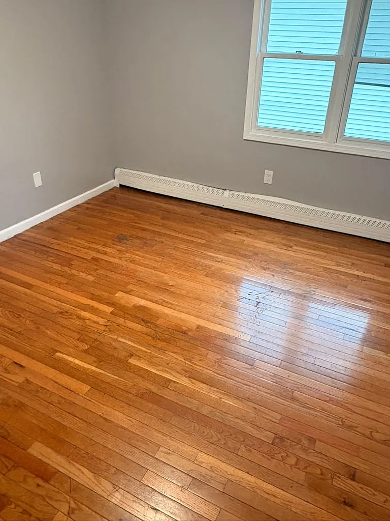 3 bed, $2,100 — Photo 3