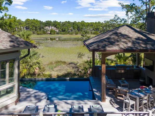 39 Salt Cedar Ln, Johns Island, SC 29455