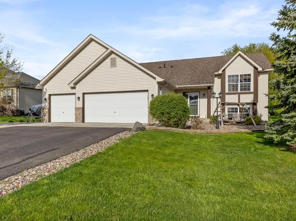 1222 Francis Dr, Elko New Market, MN 55054