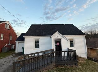 423 Grand Ave, Bridgeport, WV 26330