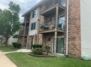 535 W Lies Rd #5-A, Carol Stream, IL 60188