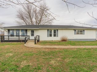 913 Fletcher Ln, Lebanon, MO 65536