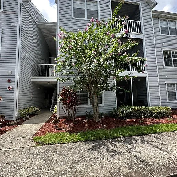 1218 Bermuda Lakes Ln #203 — Photo 1