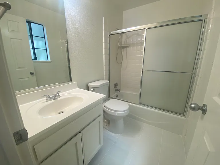 11 Burgundy Way — Photo 11