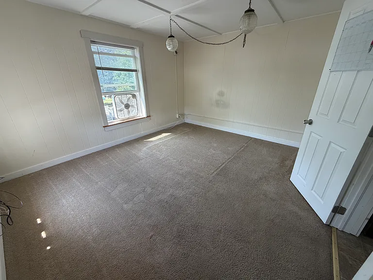 82 N Elm St #2 — Photo 5