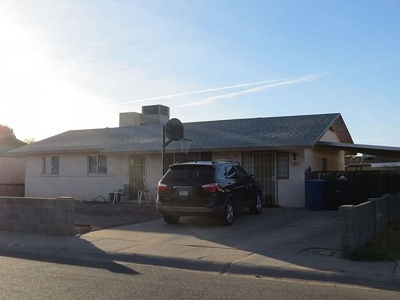 3rd image of 683 E Carla Vista Dr