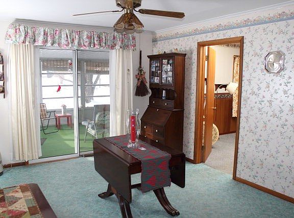 5th image of 669 Laura Dr