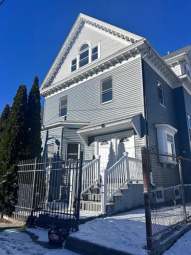 181 Reynolds Ave #2 Photo 1